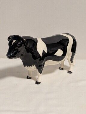 Beswick. Black and White Ceramic Bull Cow Figiriine- Decorative Home Art.   READ